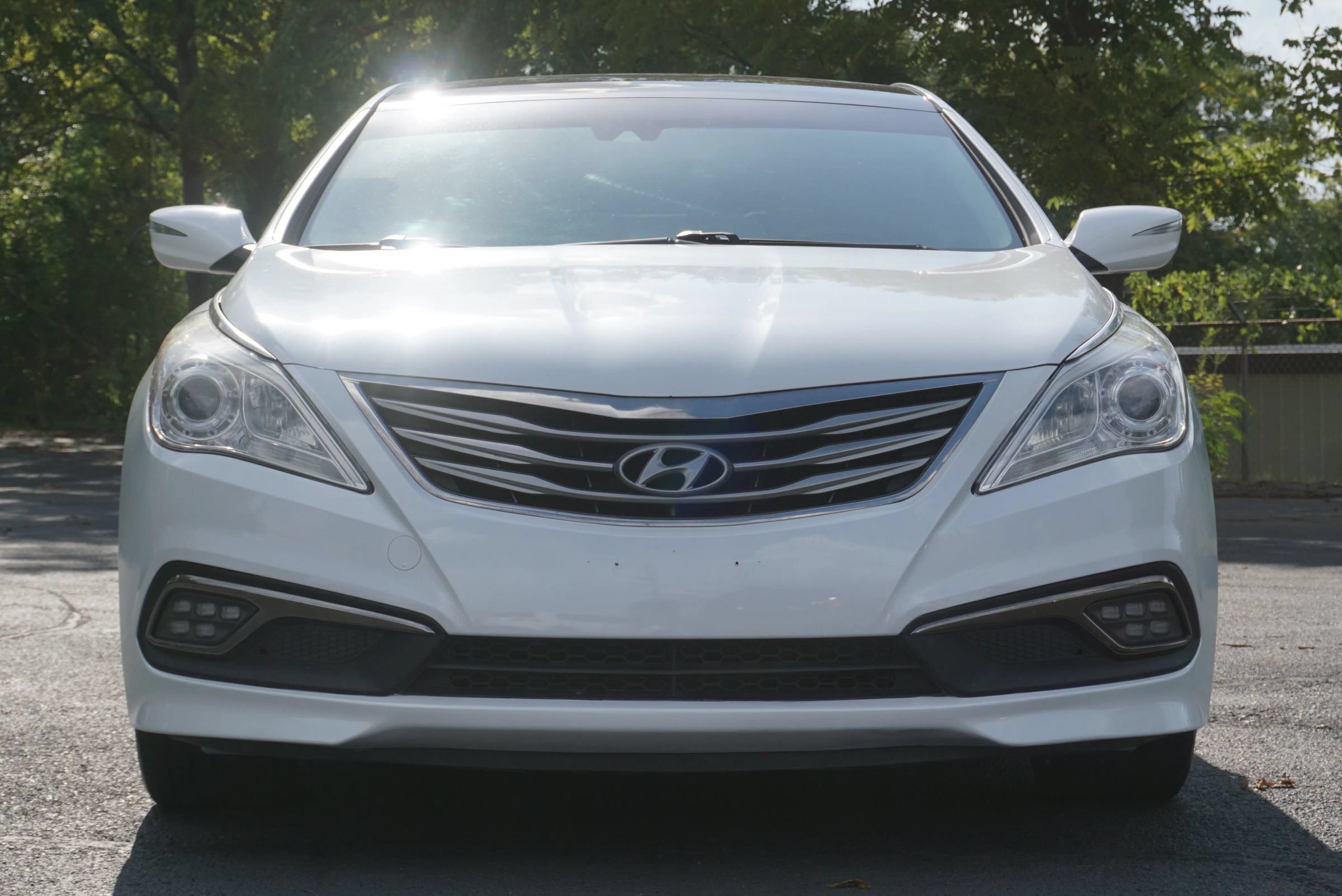 Used 2015 Hyundai Azera Limited FWD image 2