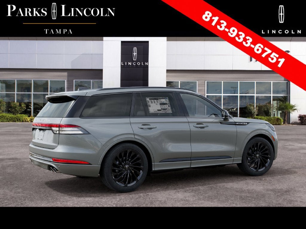 New 2027 Lincoln Aviator Reserve w/ Jet Appearance Package AWD/4WD image 6