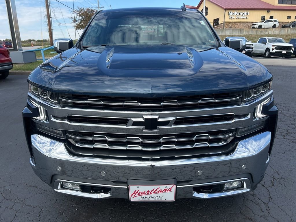Used 2022 Chevrolet Silverado 1500 LTZ w/ LTZ Convenience Package II image 3