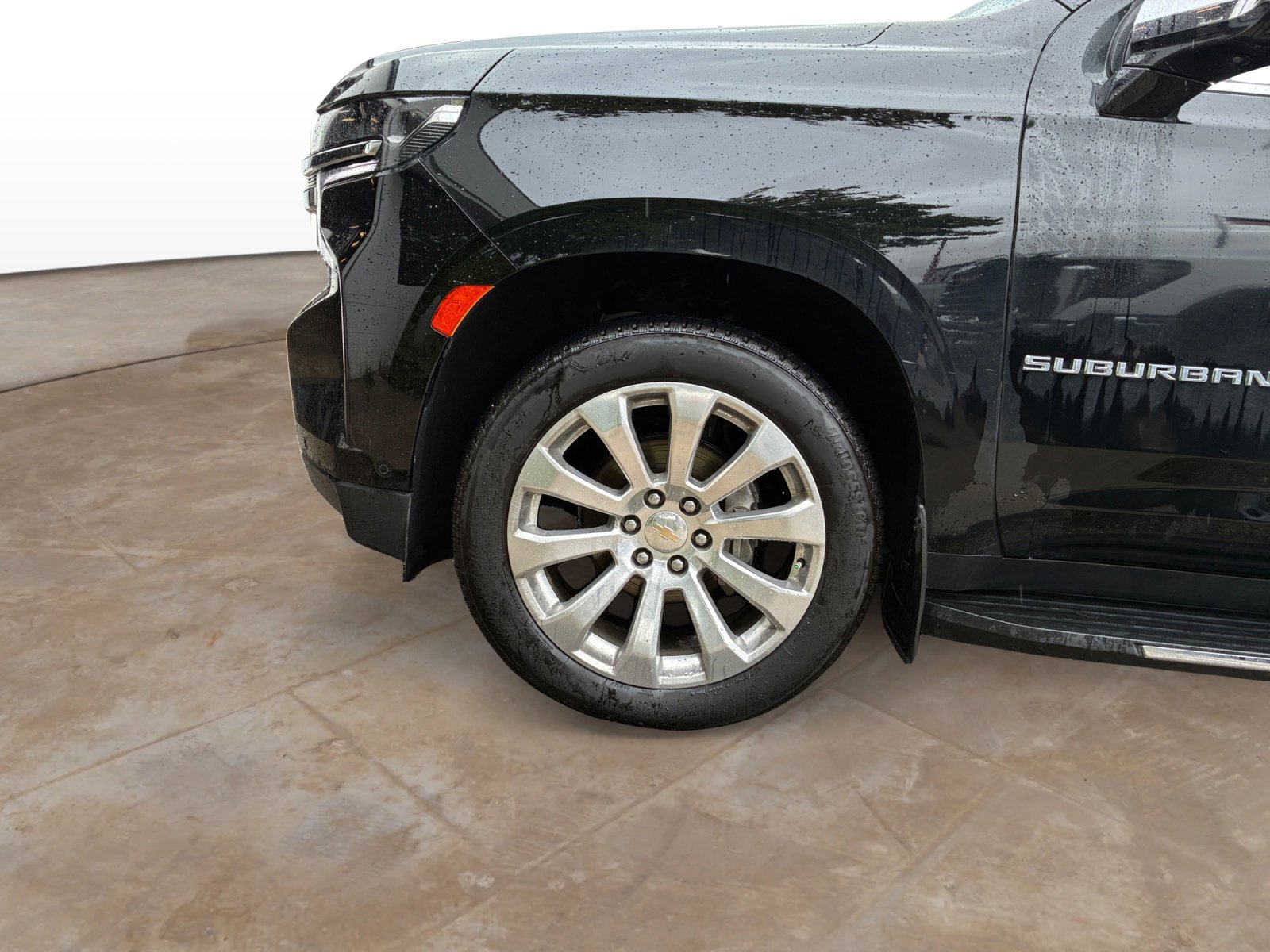 Used 2023 Chevrolet Suburban Premier w/ Advanced Technology Package AWD/4WD image 31