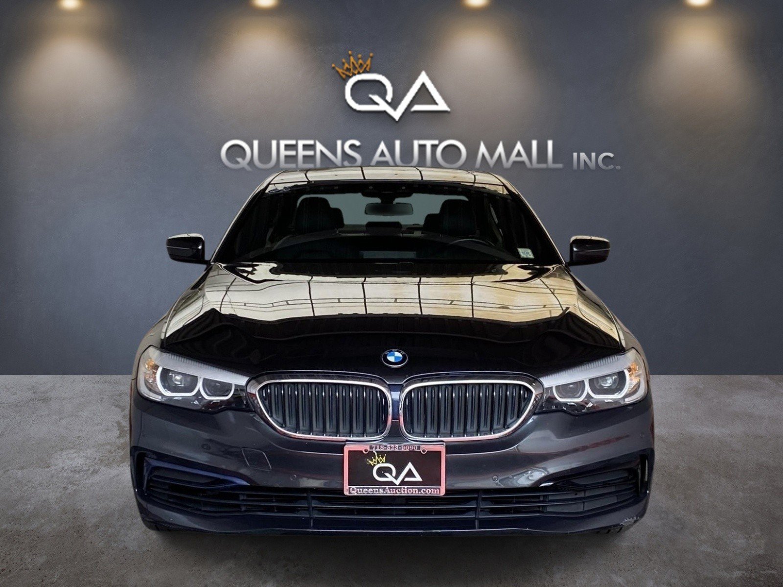 Used 2020 BMW 530i xDrive w/ Convenience Package AWD/4WD image 2
