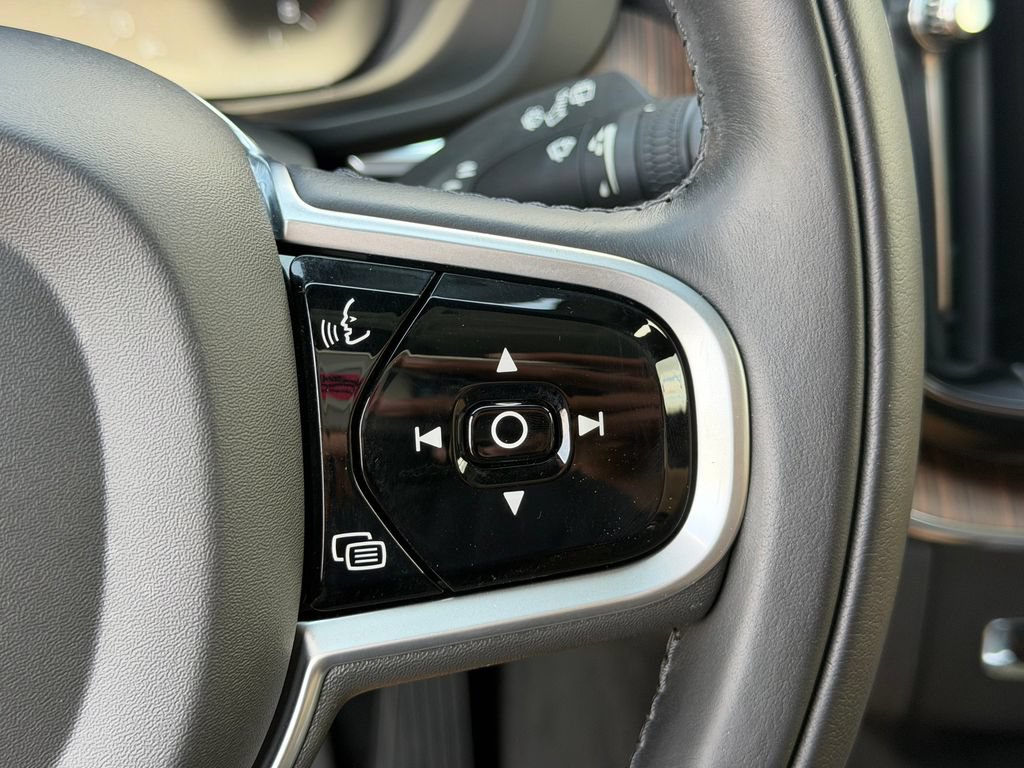 Used 2021 Volvo XC60 T5 Inscription w/ Advanced Package AWD/4WD image 27