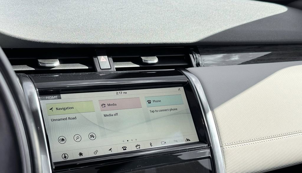 Used 2020 Land Rover Discovery Sport S R-Dynamic image 21