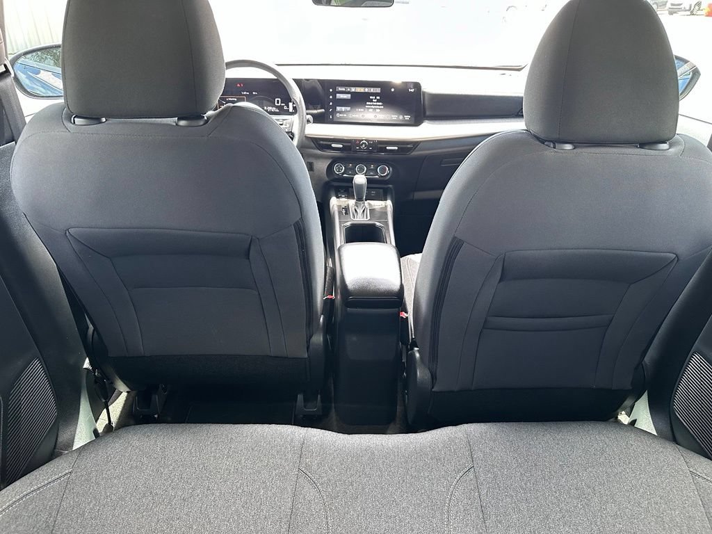 Used 2025 Nissan Kicks SV FWD image 31