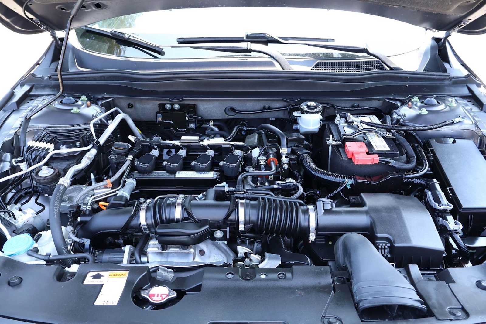 Used 2019 Honda Accord Sport image 9