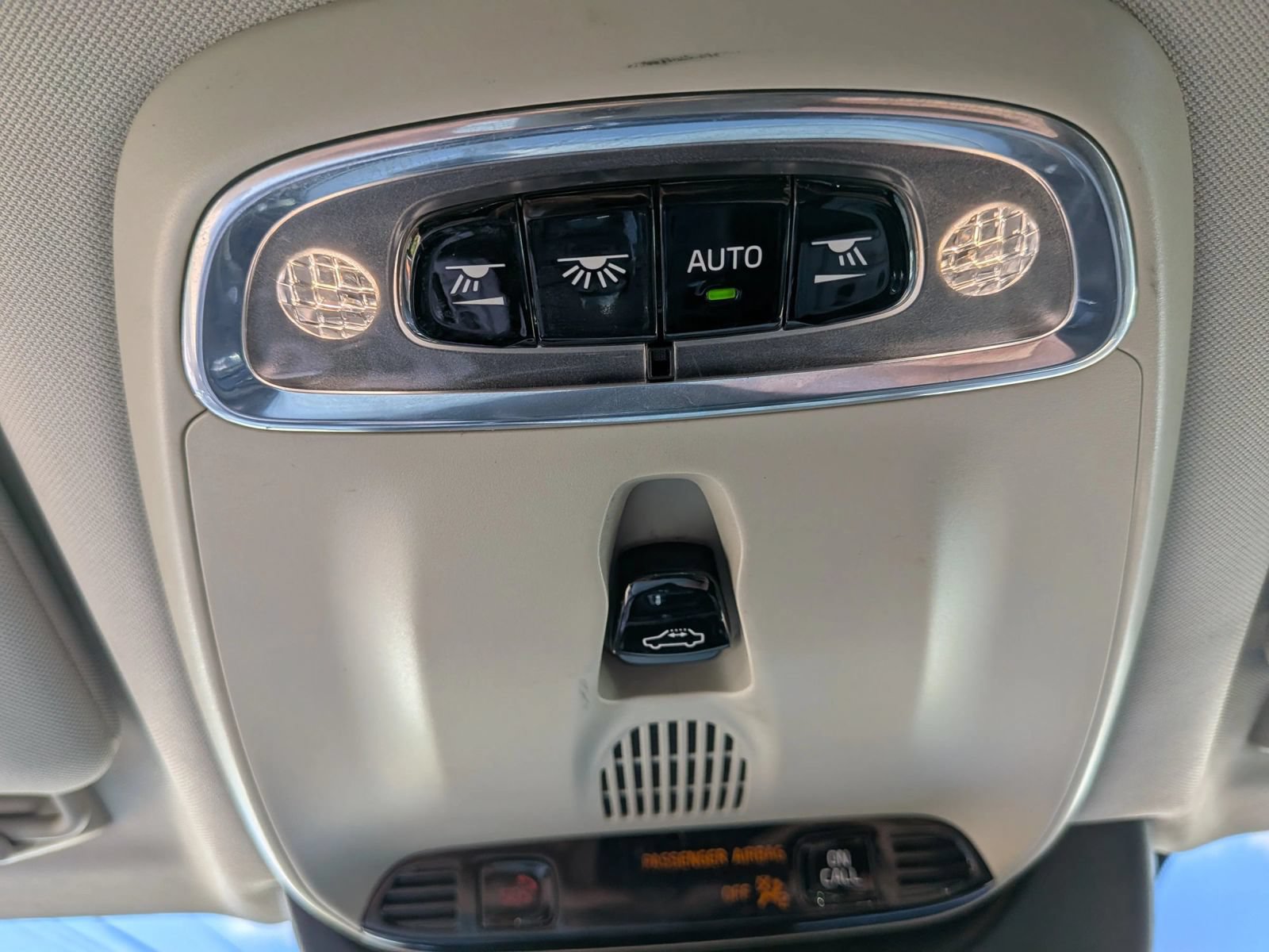 Used 2018 Volvo S90 T8 Inscription w/ Convenience Package AWD/4WD image 55