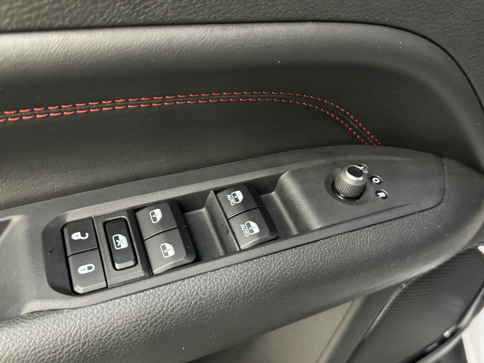 Used 2024 Jeep Compass Trailhawk w/ Trailhawk Convenience Group image 20