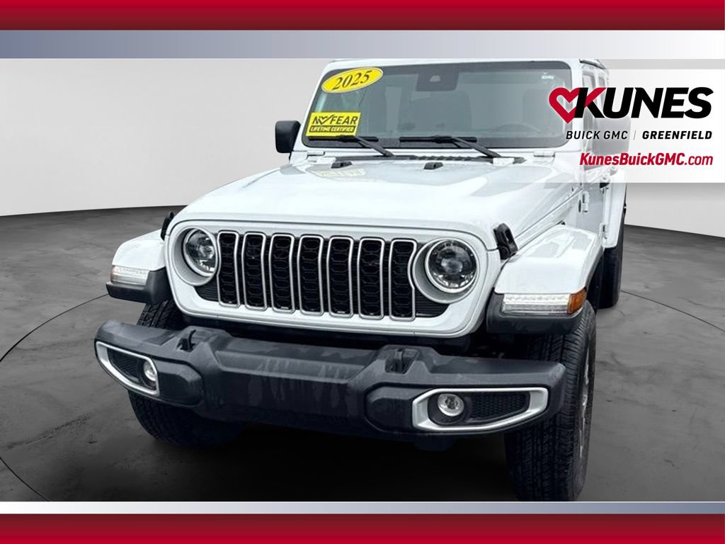 Used 2025 Jeep Wrangler Unlimited Sahara AWD/4WD image 15