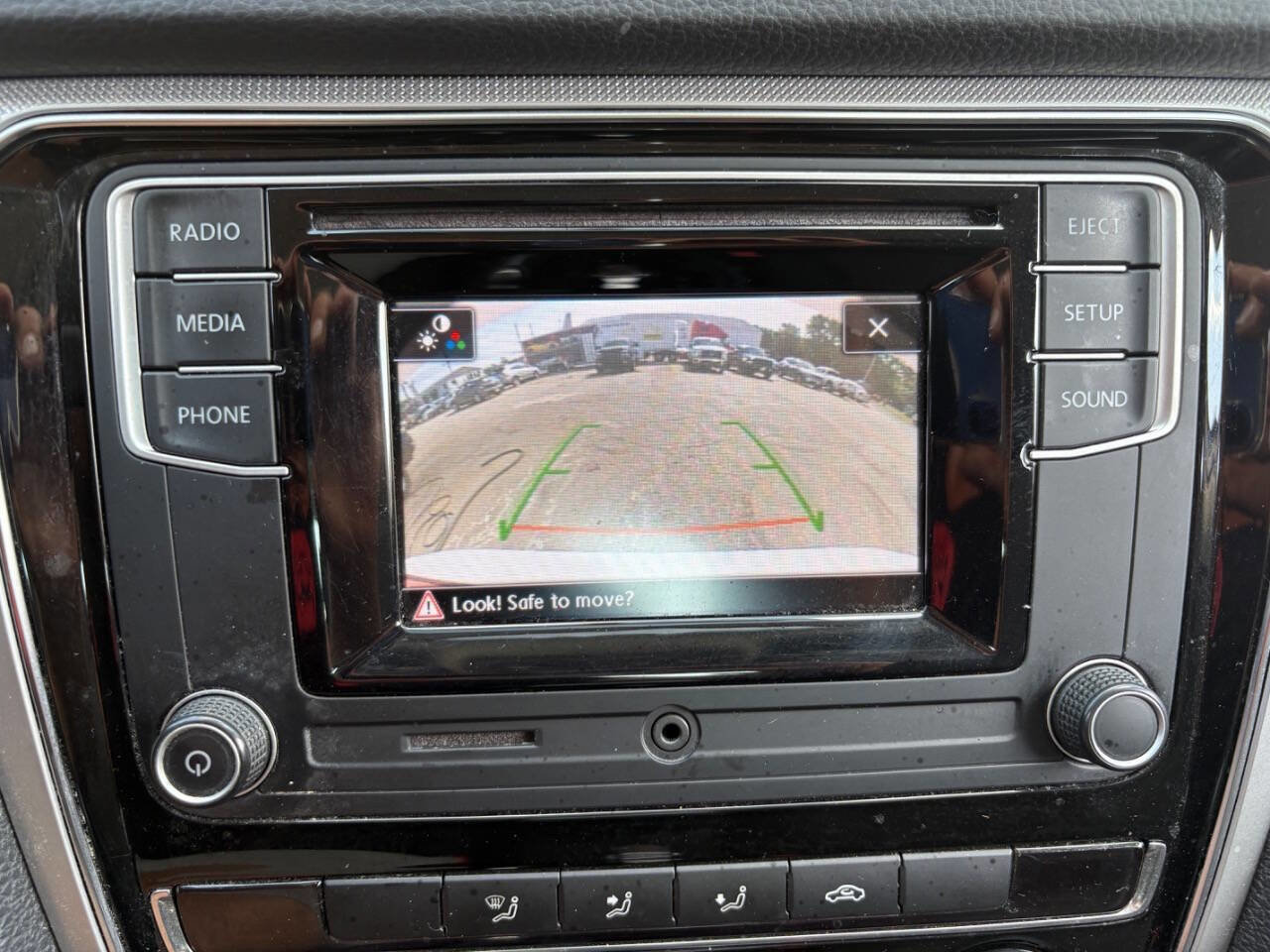 Used 2017 Volkswagen Passat 1.8T S image 20