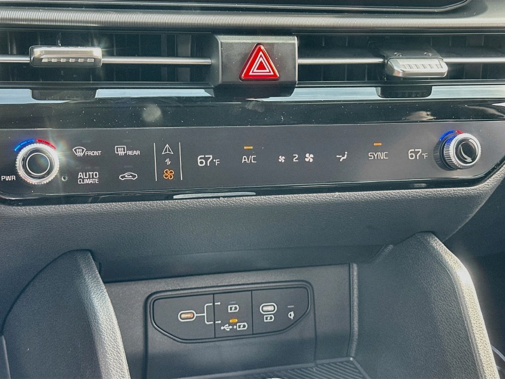 New 2027 Kia Sportage SX FWD image 16