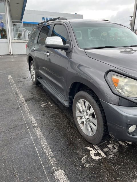 Used 2015 Toyota Sequoia Limited AWD/4WD image 5
