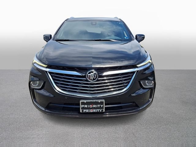 Used 2023 Buick Enclave Essence AWD/4WD image 2
