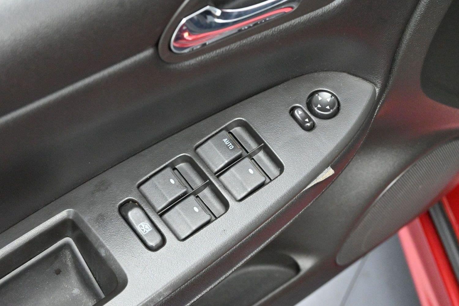Used 2013 Chevrolet Impala LT w/ LT Sunroof Package FWD image 10