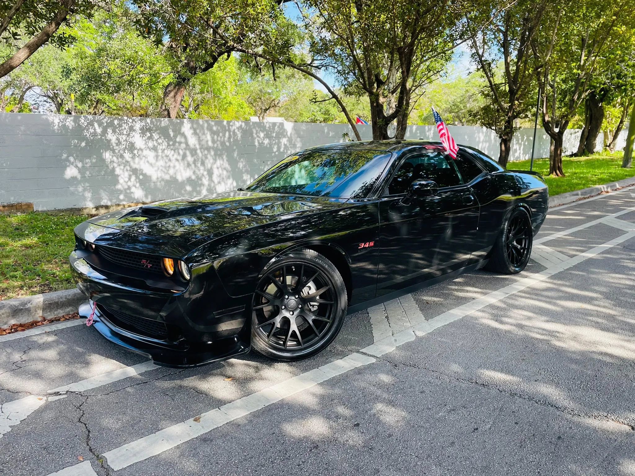 Used 2022 Dodge Challenger R/T w/ Blacktop Package image 1