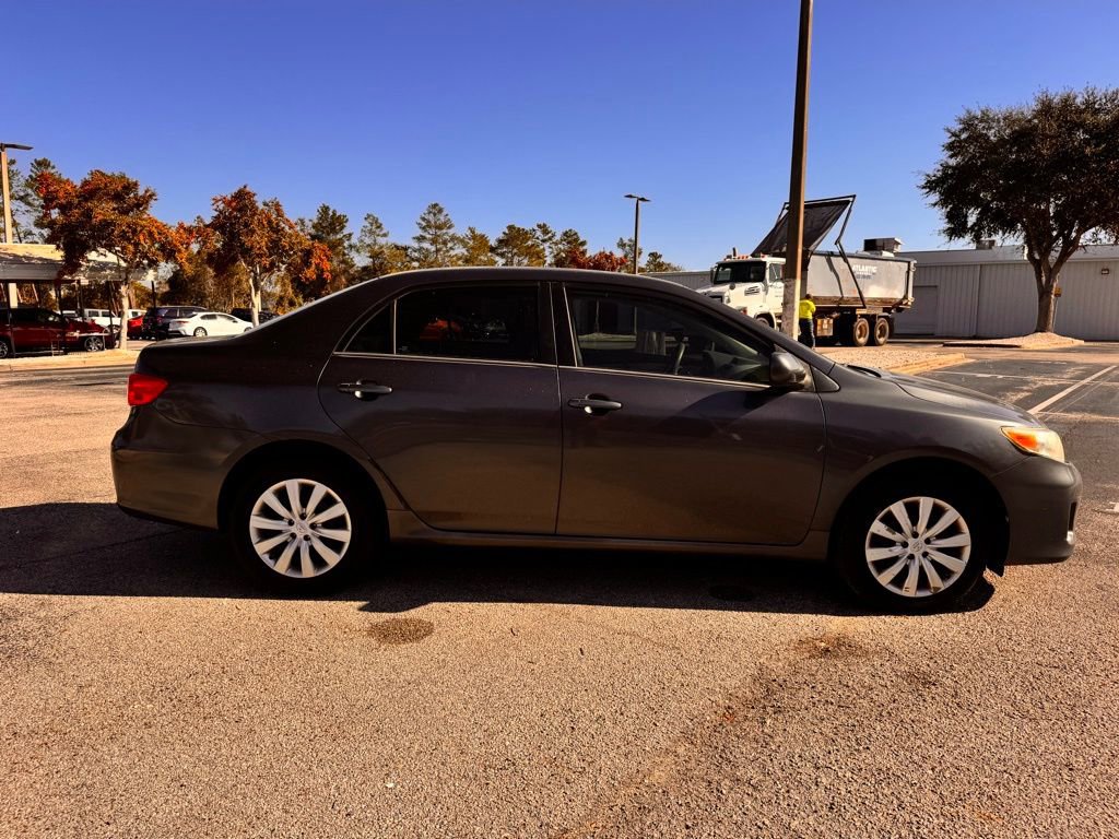 Used 2012 Toyota Corolla LE image 9