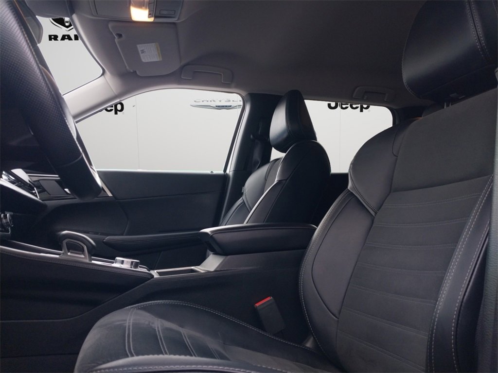 Used 2024 Mitsubishi Outlander SE image 7