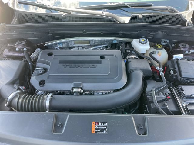 Used 2023 Buick Envision Avenir AWD/4WD image 31