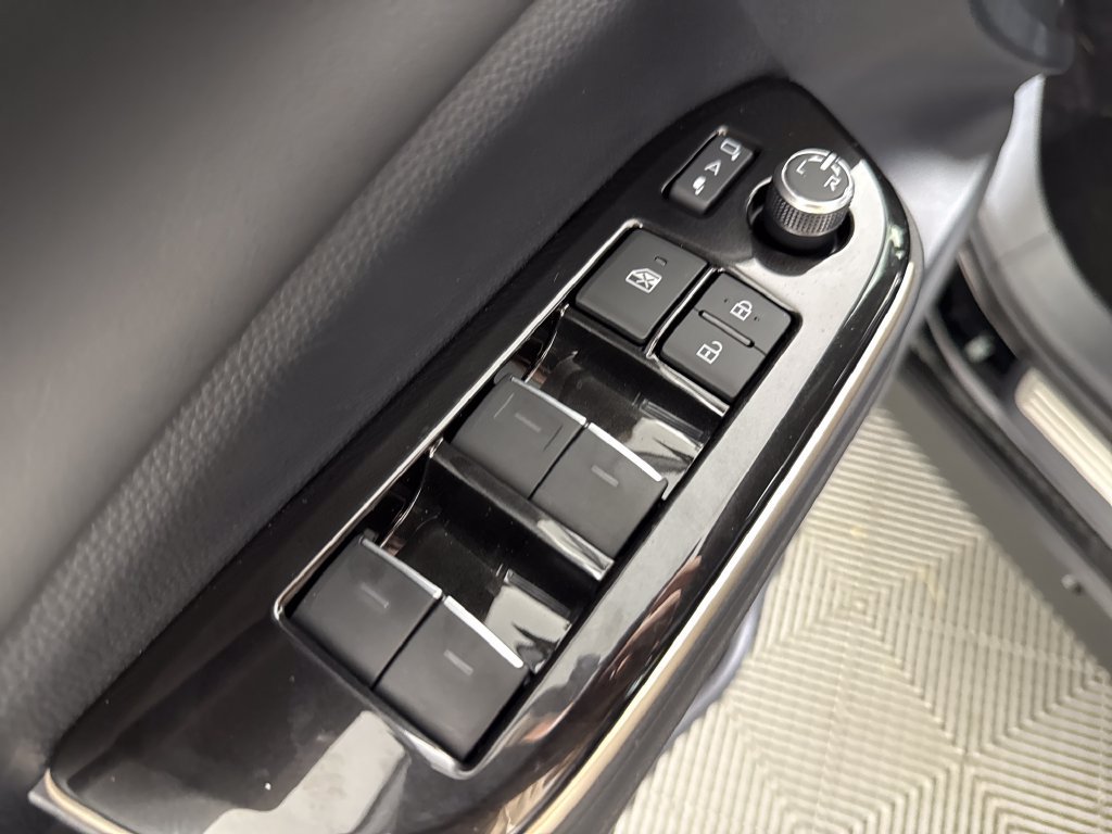 New 2026 Toyota Crown Signia AWD/4WD image 21