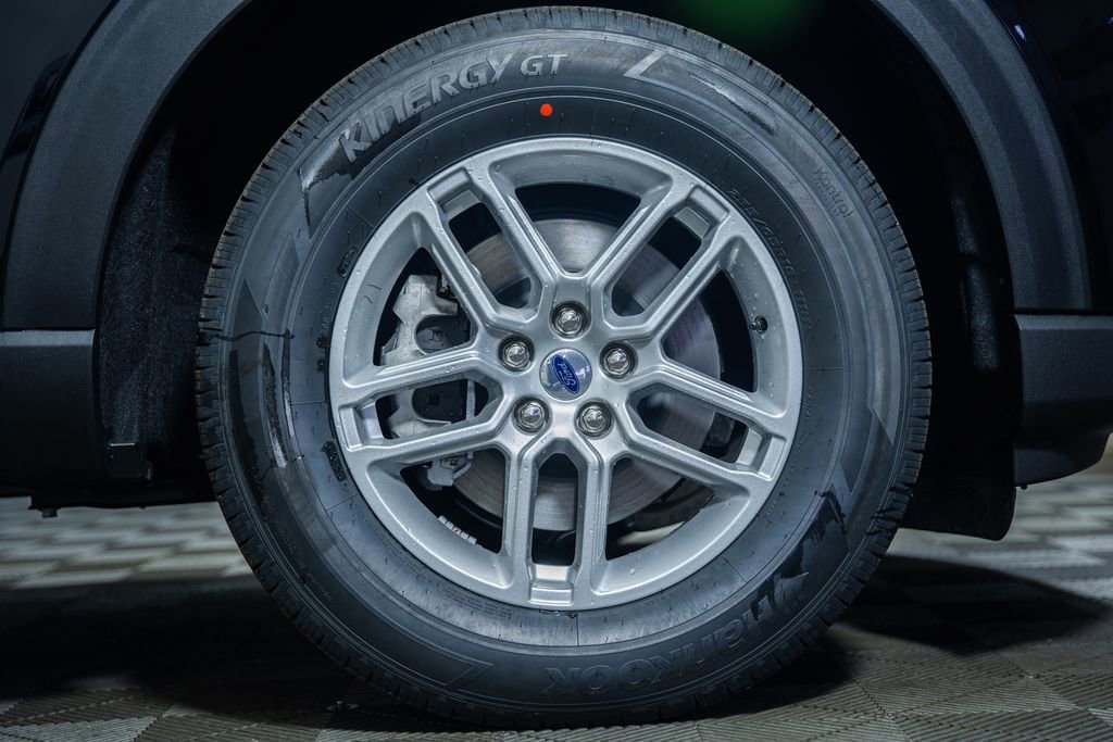 New 2026 Ford Explorer Active AWD/4WD image 18