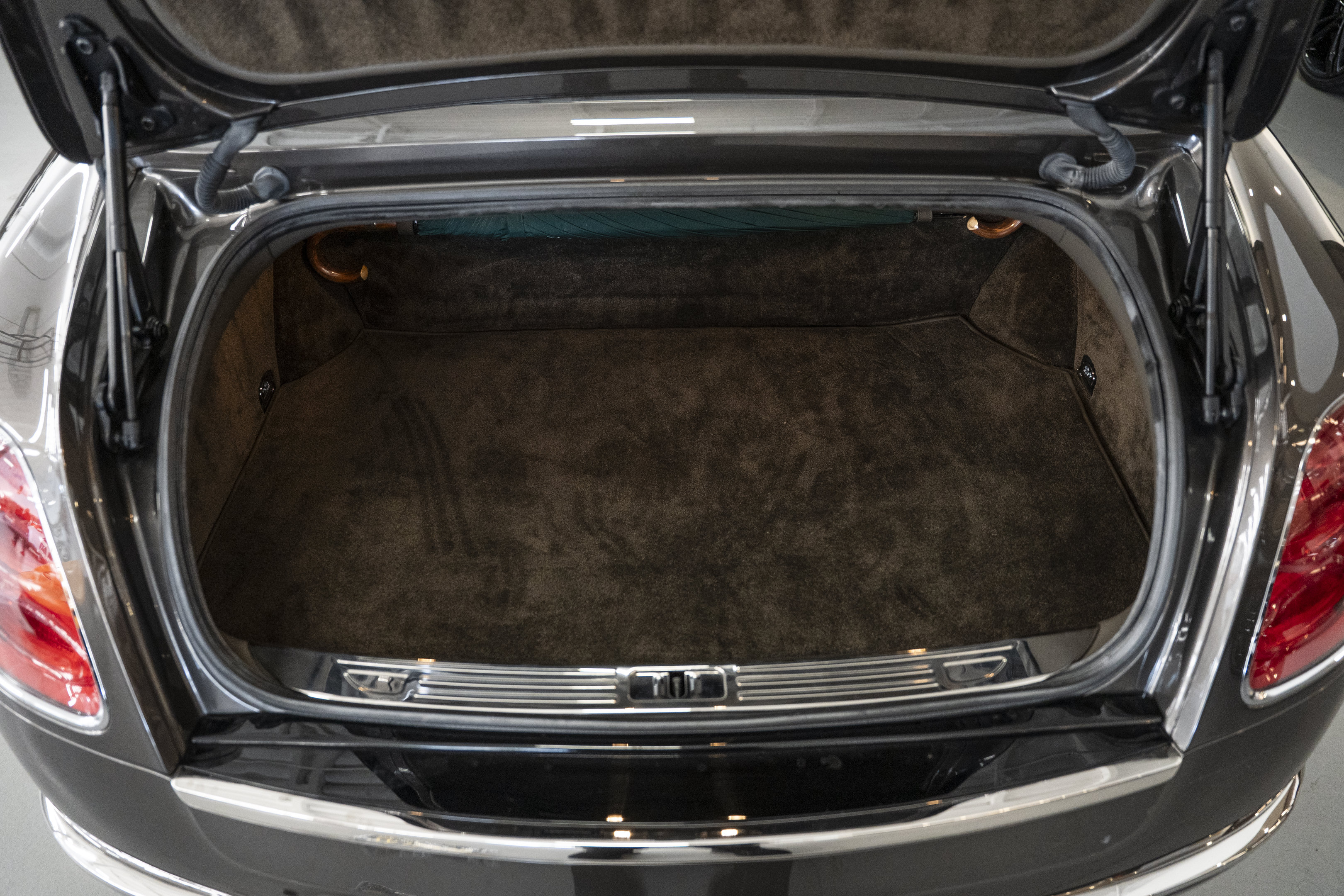 Used 2013 Bentley Mulsanne RWD image 57