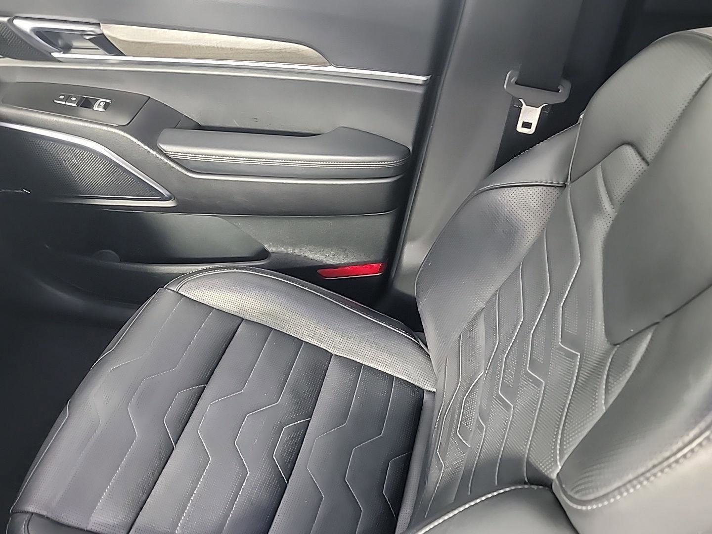 Used 2020 Kia Telluride SX w/ SX Prestige Package AWD/4WD image 23