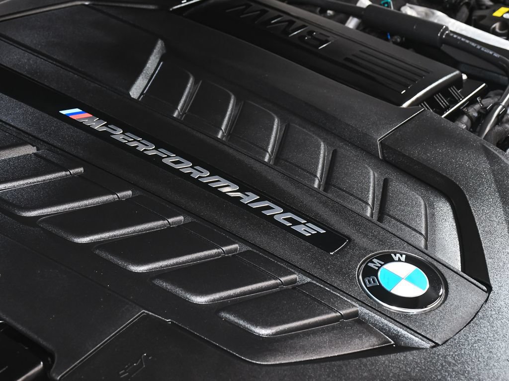 Used 2022 BMW M760i xDrive w/ Luxury Rear Seating Package AWD/4WD image 84