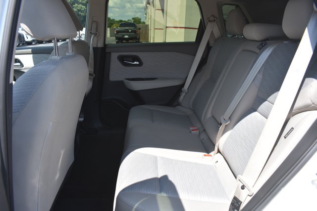 Used 2023 Nissan Rogue SV AWD/4WD image 15