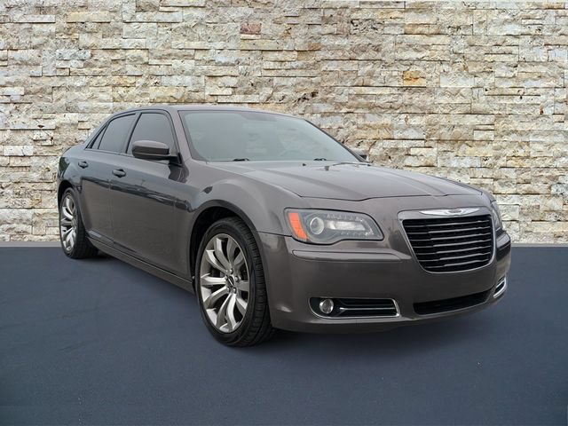 Used 2014 Chrysler 300 S RWD image 1