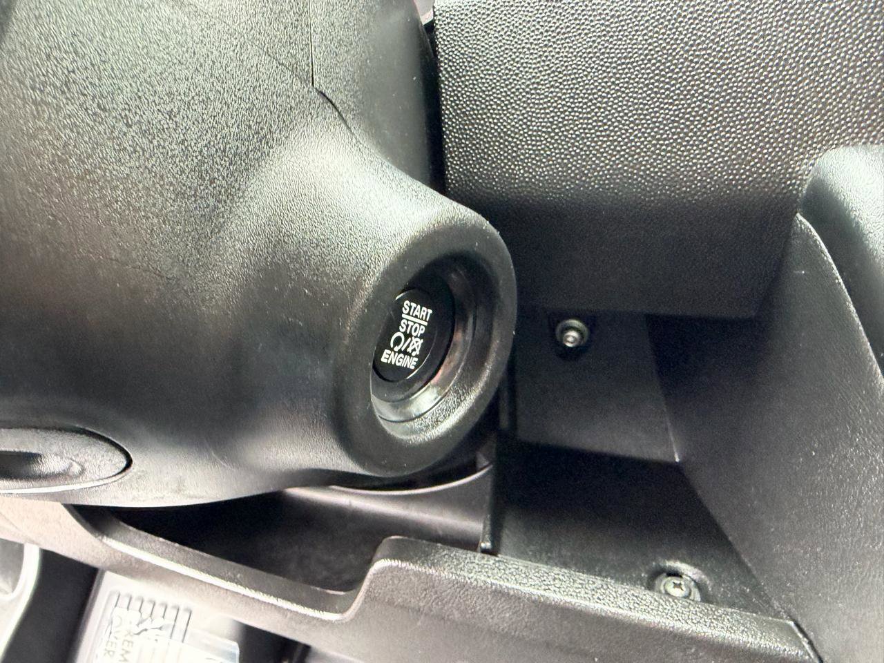 Used 2025 RAM ProMaster 2500 w/ U-Haul Equipment Group FWD image 25