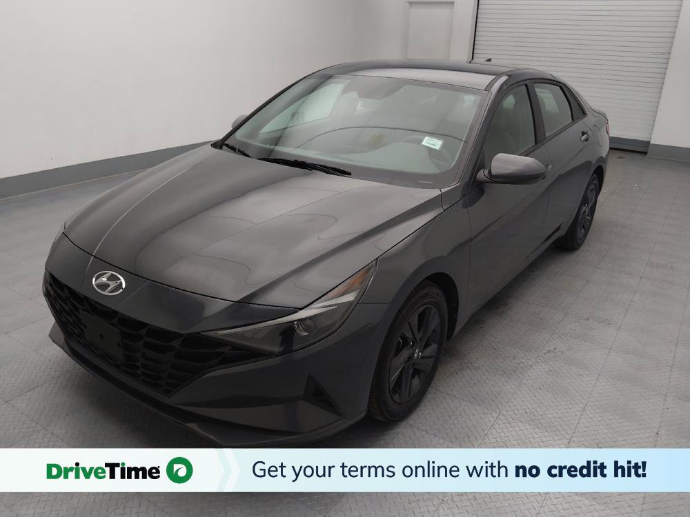 Used 2023 Hyundai Elantra SEL image 1