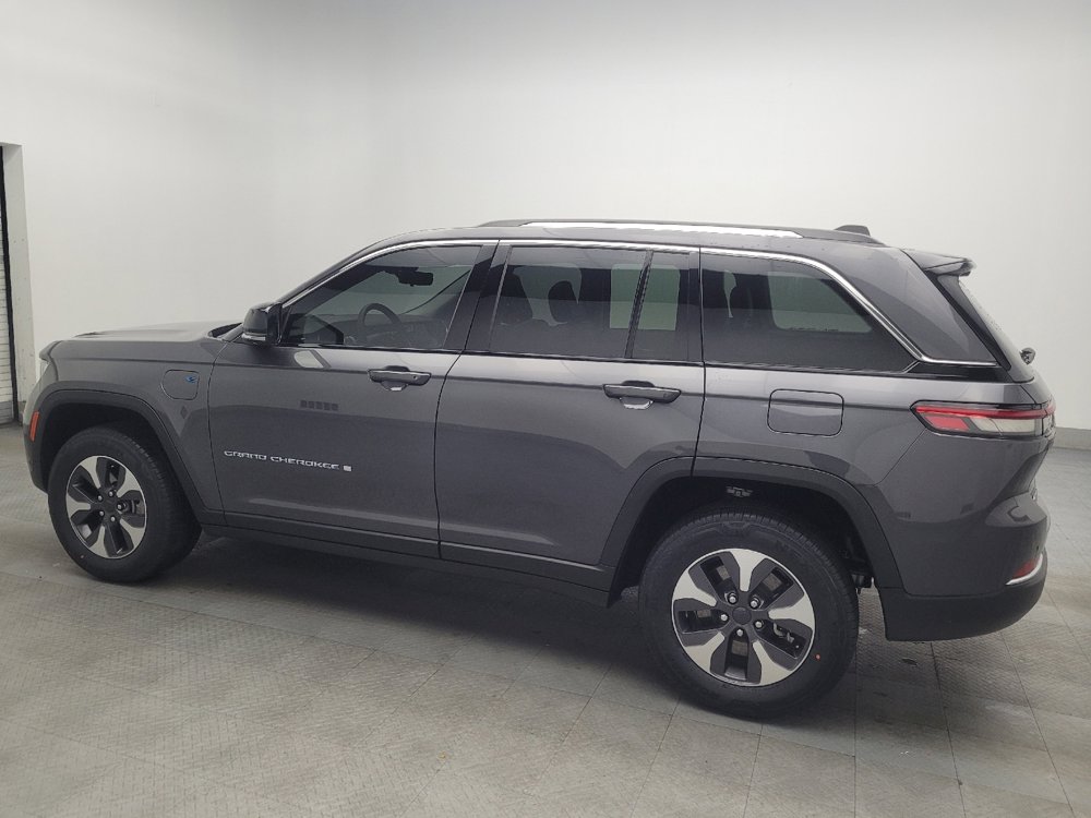 Used 2022 Jeep Grand Cherokee Limited 4xe w/ Luxury Tech Group II image 3