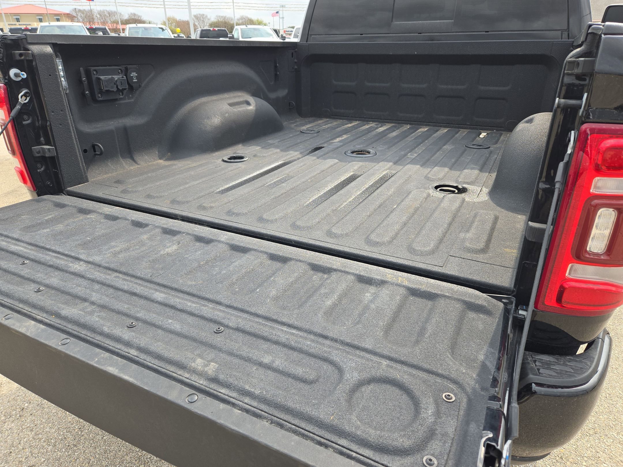 Certified 2024 RAM 2500 Limited image 23