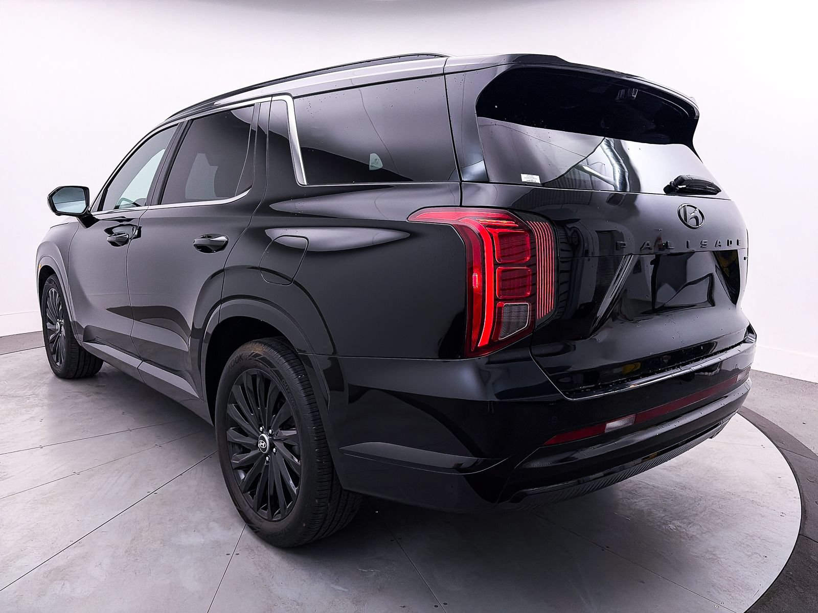 Used 2024 Hyundai Palisade Calligraphy AWD/4WD image 17