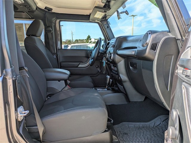 Used 2017 Jeep Wrangler Sport image 14