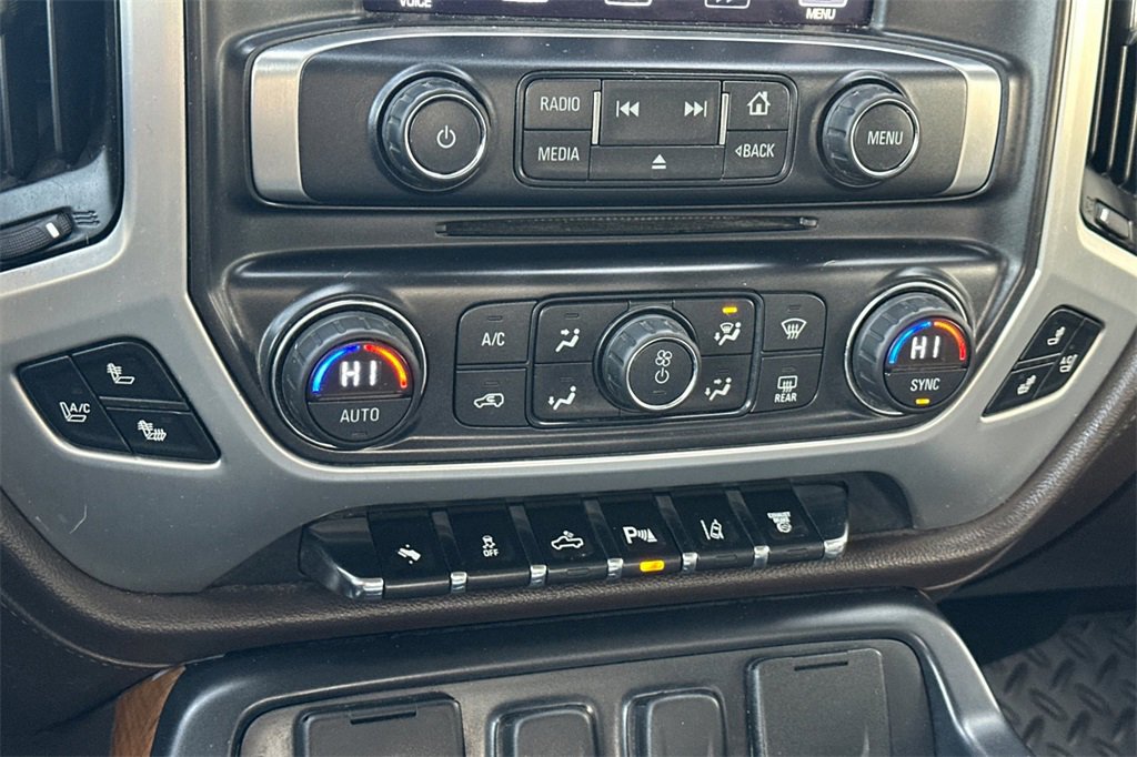 Used 2015 GMC Sierra 2500 SLT w/ Driver Alert Package image 21