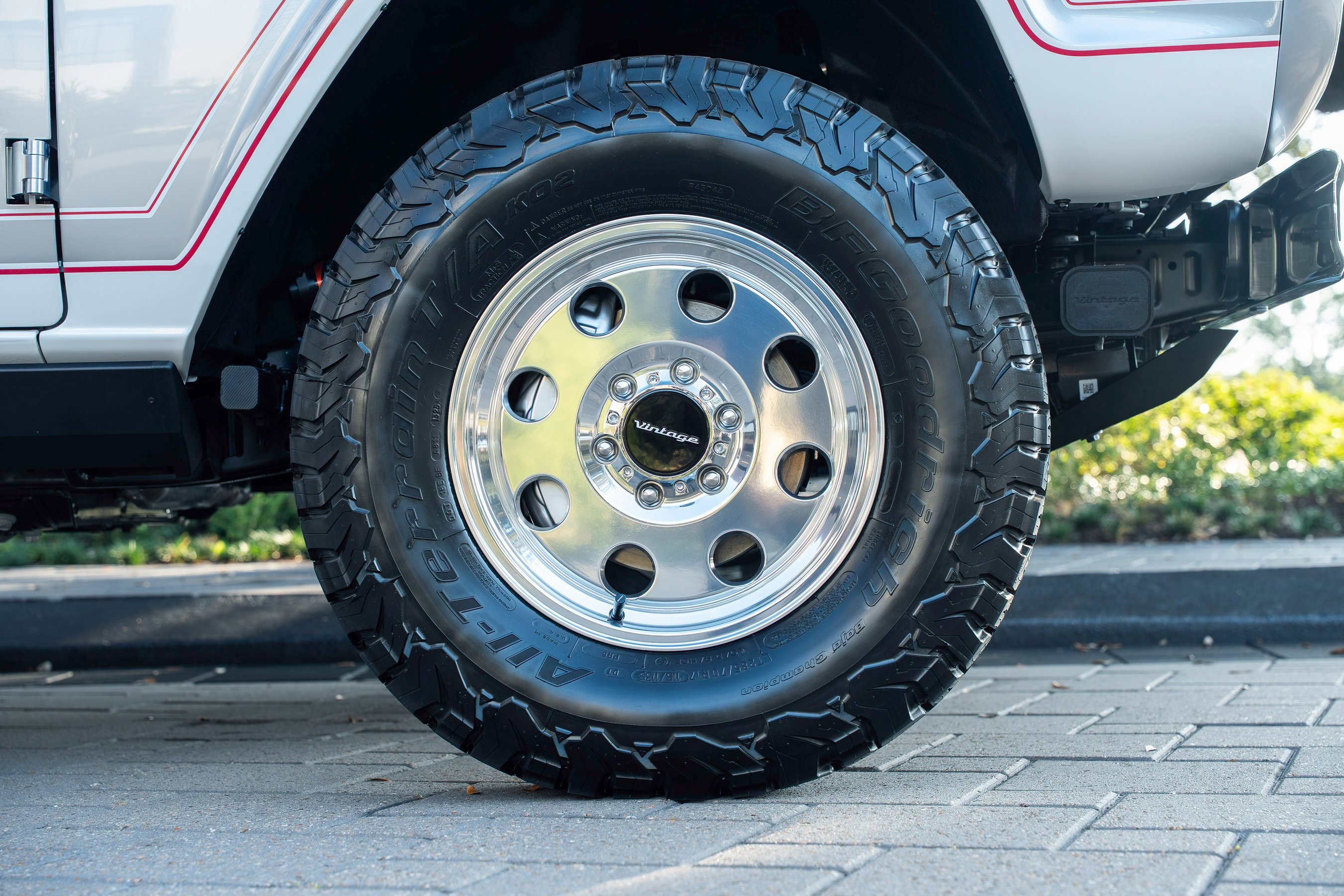 Used 2025 Ford Bronco Badlands image 6