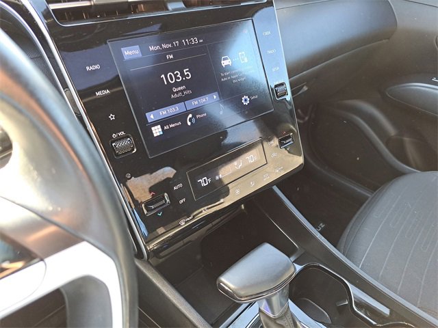 Used 2022 Hyundai Santa Cruz SEL Premium image 13