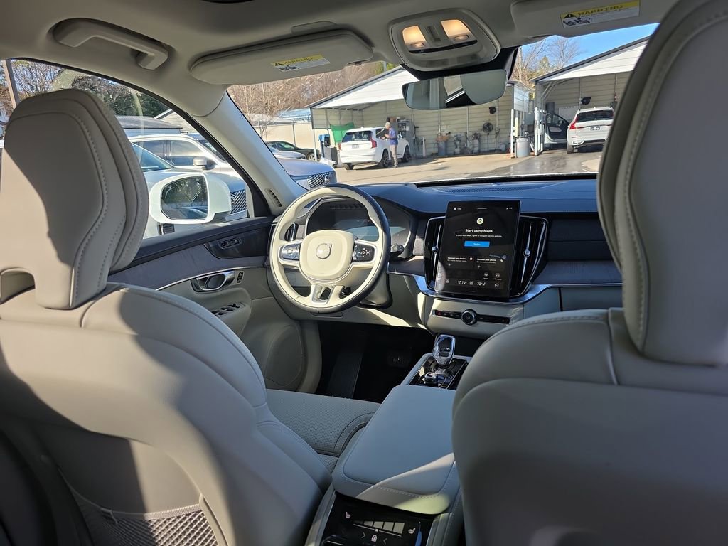 New 2026 Volvo XC90 B6 Ultra w/ Protection Package image 19