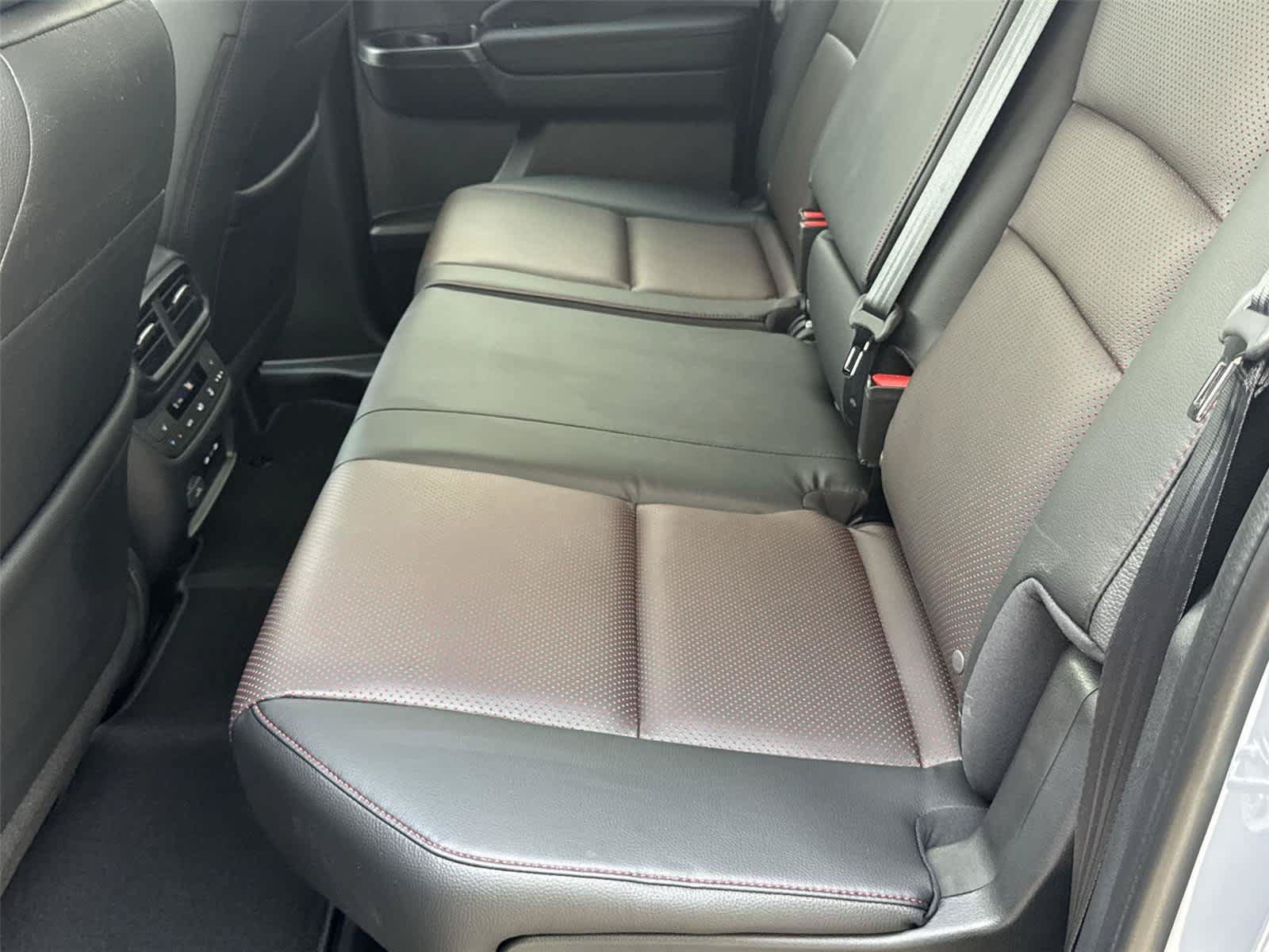 Used 2026 Honda Ridgeline Black Edition image 15