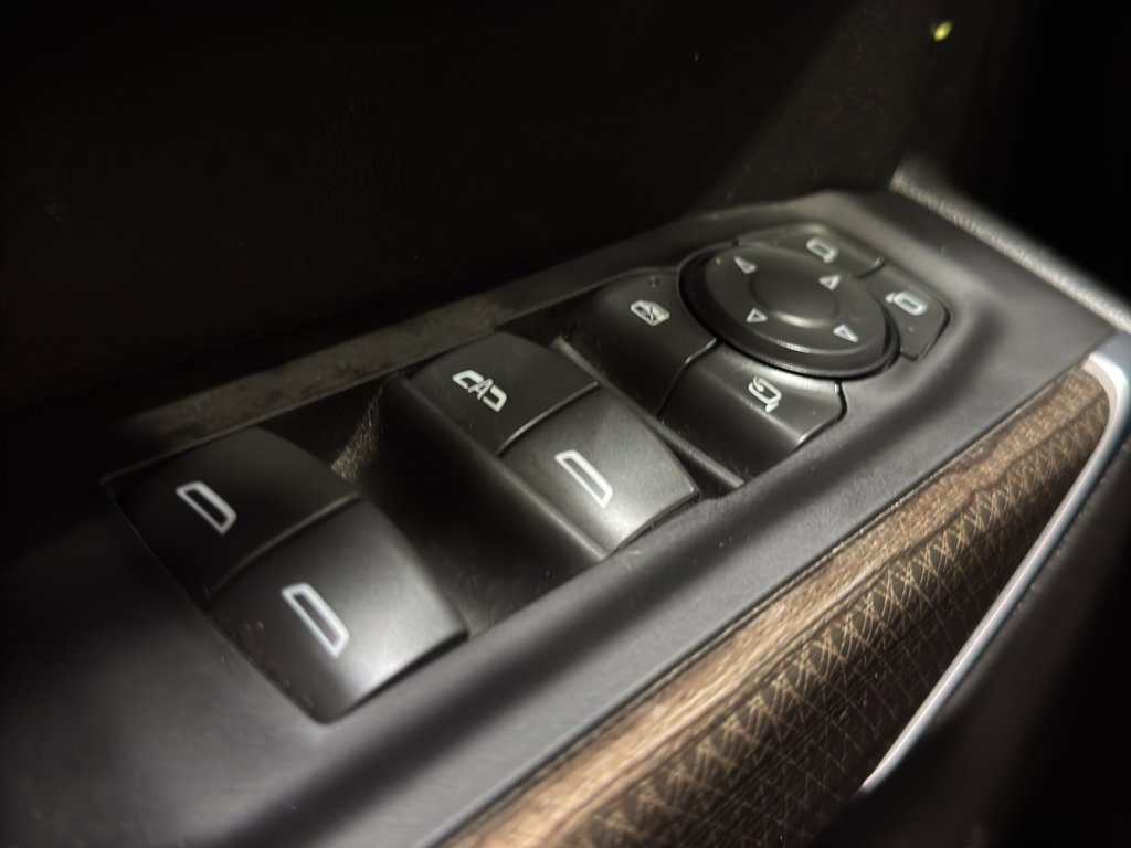 Used 2021 Chevrolet Silverado 2500 LT w/ Convenience Package image 32