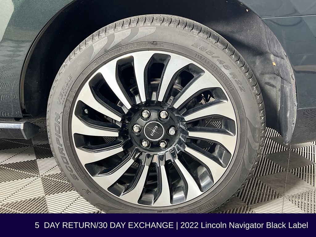 Used 2022 Lincoln Navigator Black Label image 39