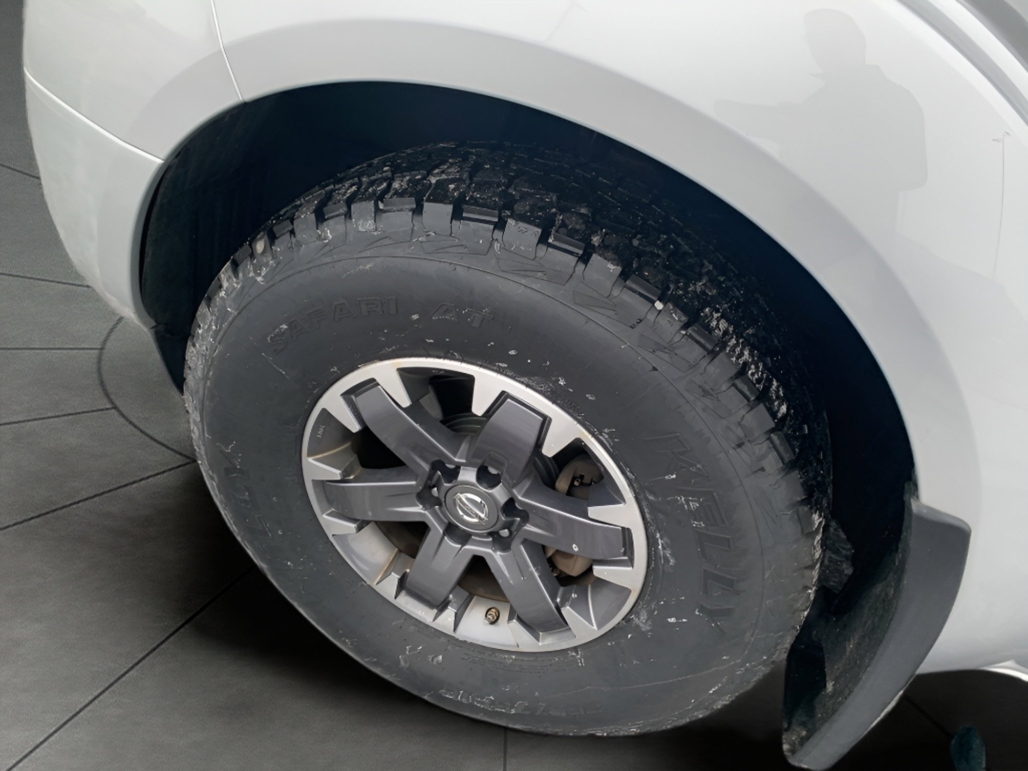 Used 2019 Nissan Frontier PRO-4X image 8