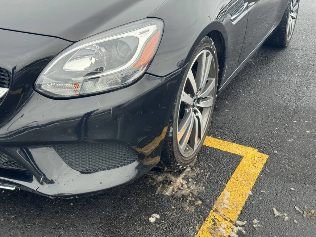 Used 2018 Mercedes-Benz SLC 300 image 24