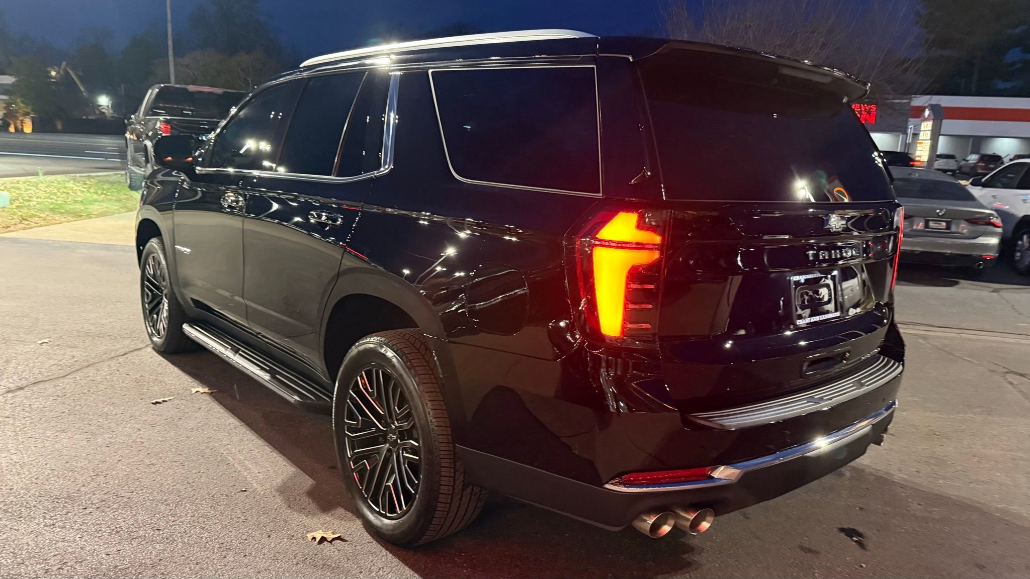 Used 2026 Chevrolet Tahoe Premier w/ Sun And Tow Package image 4