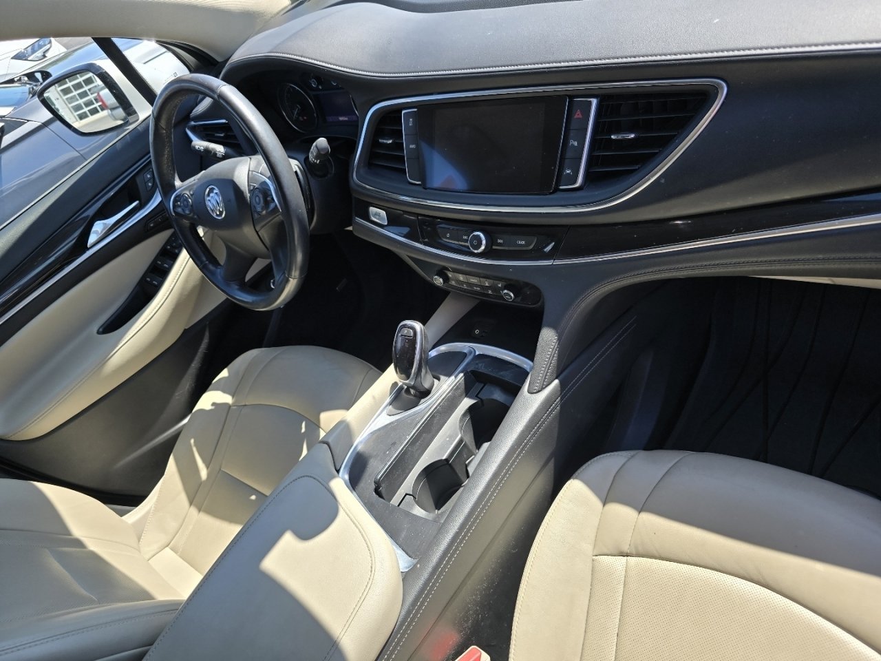 Used 2021 Buick Enclave Premium w/ Sun and Sites Package AWD/4WD image 11
