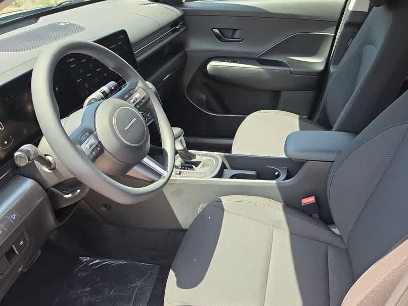 New 2027 Hyundai Kona SE FWD image 16