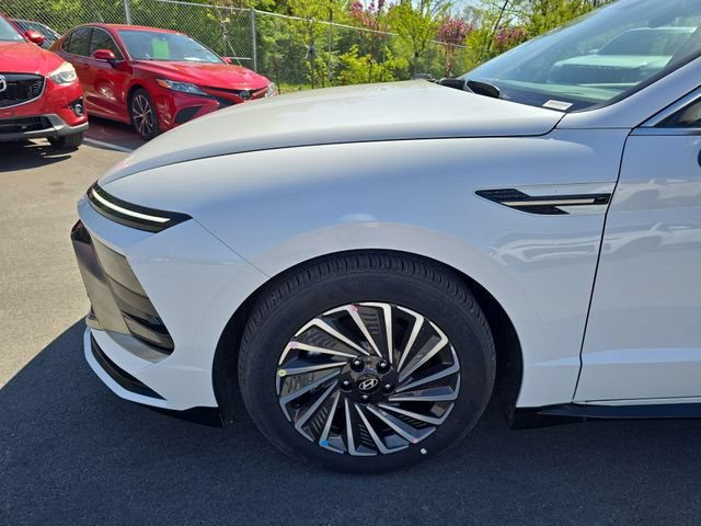 New 2025 Hyundai Sonata SEL FWD image 10