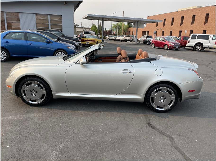 Used 2002 Lexus SC 430 Convertible image 9