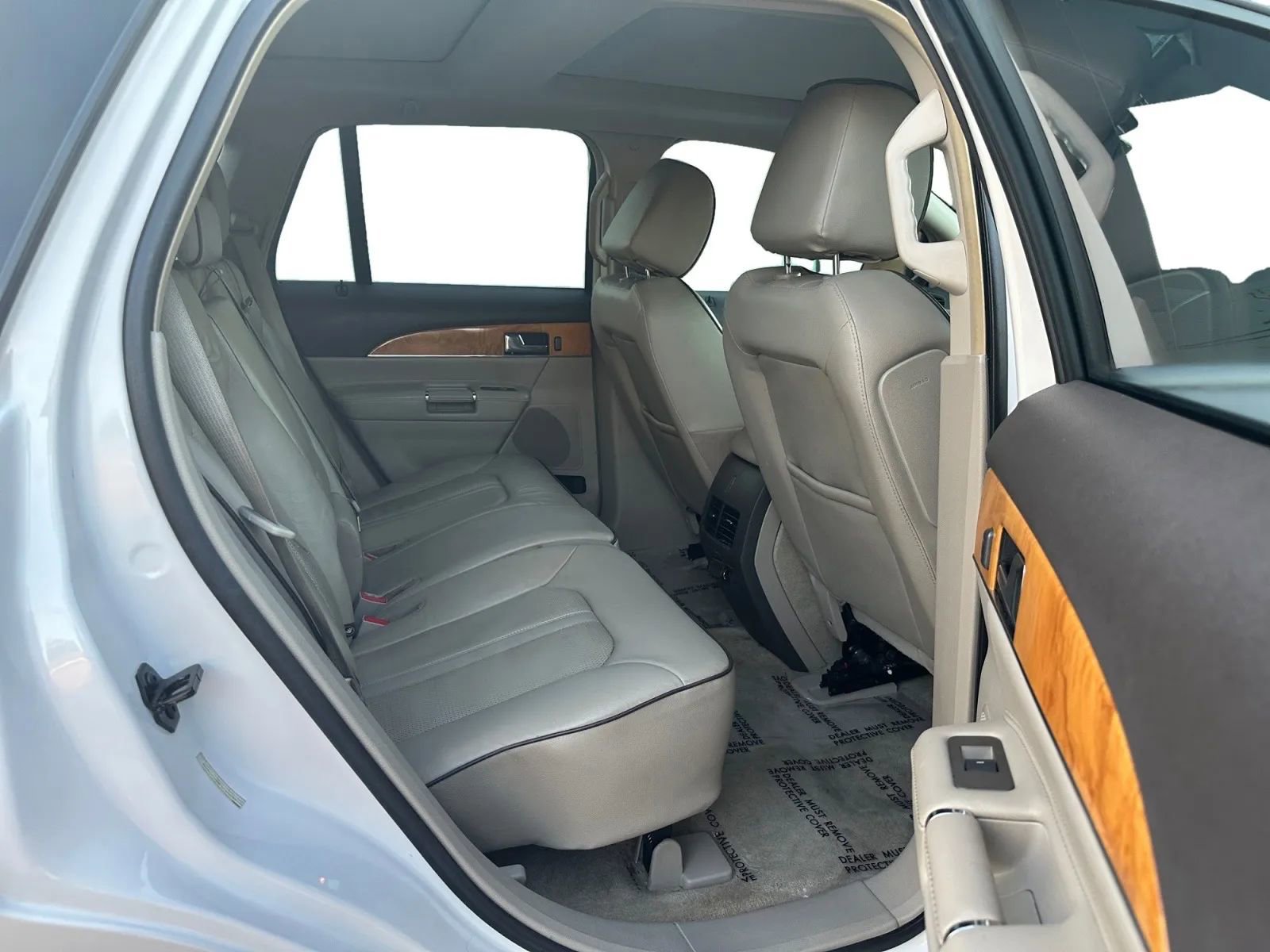 Used 2015 Lincoln MKX FWD w/ Equipment Group 102A image 20