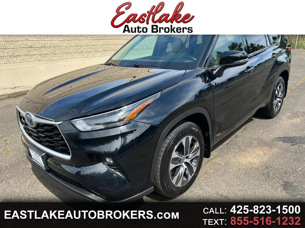 Used 2022 Toyota Highlander XLE AWD/4WD image 1